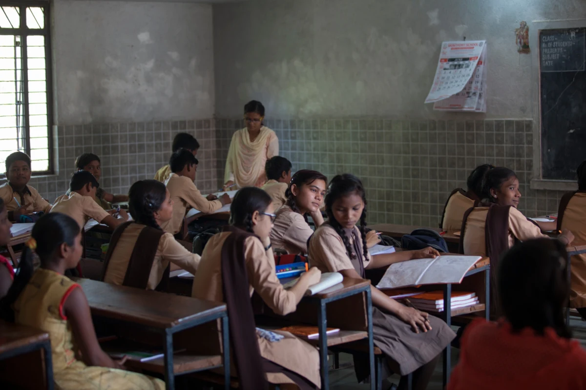 "Najbiedniejsi ucierpieli w pandemii najbardziej" - mówi RMF FM doktor Helena Pyz, która od 30 lat prowadzi w Indiach Ośrodek Rehabilitacji Trędowatych Jeevodaya. W tej placówce uczone są dzieci osób trędowatych, dla których to często jedyna szansa na zyskanie wykształcenia. Teraz, kiedy nauka stanęła – proszą o pomoc. 