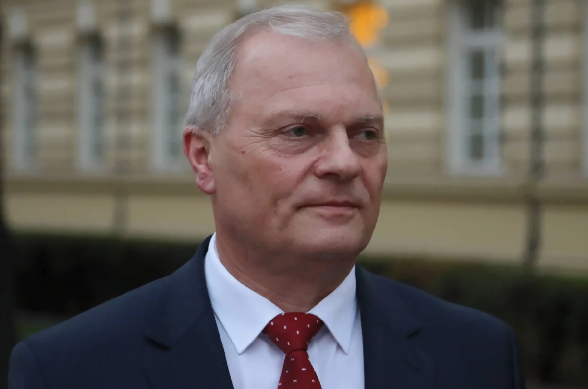 Były poseł PiS Lech Kołakowski zamierza powołać w Sejmie nowe koło poselskie. Miałoby do tego dojść w maju, a w skład koła mieliby wejść posłowie z szeregów Zjednoczonej Prawicy i opozycji - podał w piątek portal wPolityce.pl.