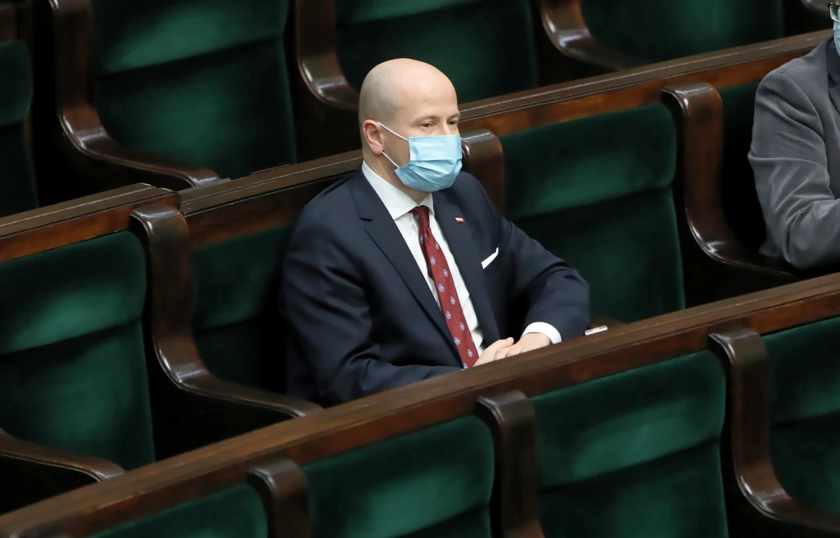 Chcę pokazać, że możemy stworzyć w Polsce instytucję wewnętrznie spluralizowaną, nakierowaną na obronę praw obywateli, bez stawiania się w szeregach formacji politycznej; na swoich zastępców powołam osoby o odmiennych poglądach - powiedział PAP Bartłomiej Wróblewski, wybrany przez Sejm na stanowisko RPO.
