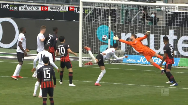 17 kwietnia na Stadionie im BORUSSIA-PARK w Mönchengladbach odbył się mecz 29. kolejki niemieckiej Bundesligi pomiędzy drużynami Borussii i Eintrachtu Frankfurt. Starcie zakończyło się zwycięstwem Borussii 4-0.