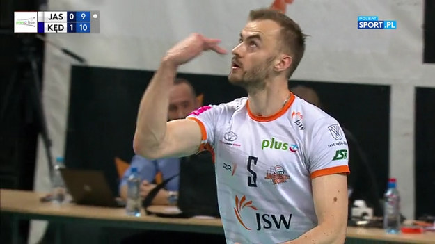 Fragment drugiego meczu finału PlusLigi Jastrzębski Węgiel – Grupa Azoty ZAKSA Kędzierzyn-Koźle. W pierwszym górą byli Jastrzębianie. Wygrali na wyjeździe 3:1.