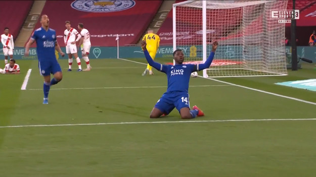 Ekipa Leicester City pokonała 1-0 Southampton FC w półfinale Pucharu Anglii i zagra w meczu o główne trofeum. W zespole pokonanych całe spotkanie zaliczył reprezentant Polski, Jan Bednarek. Występu nie zaliczy jednak do udanych.

