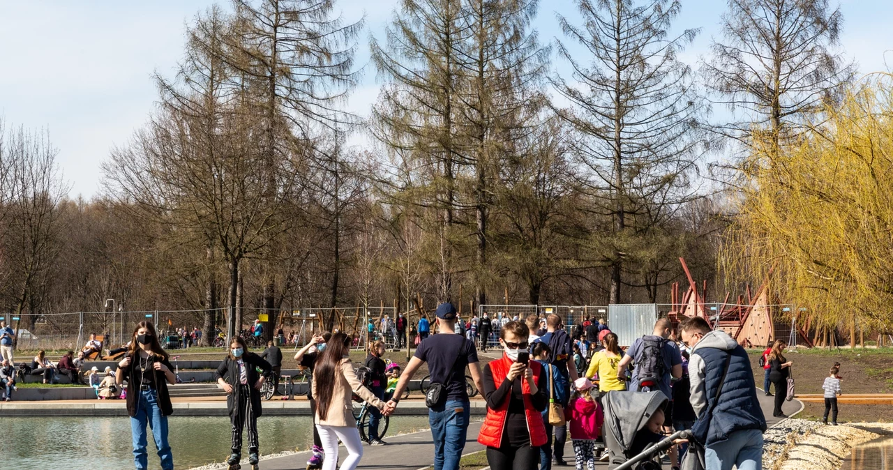 Polacy nie chcą obostrzeń w całym kraju, zdj. ilustracyjne