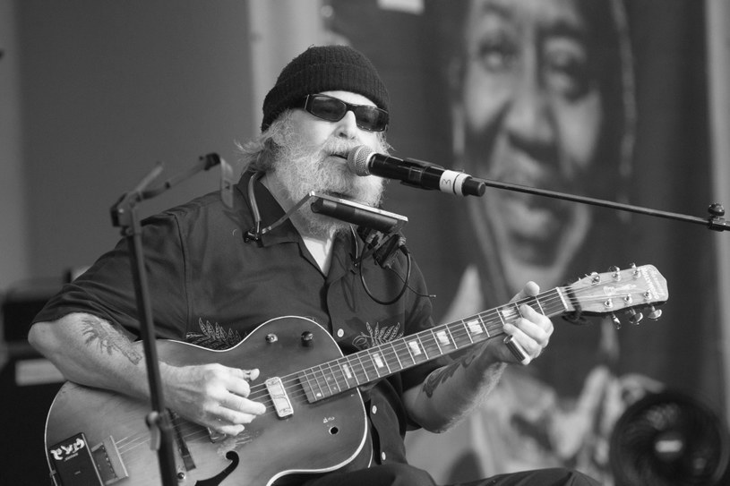 W wieku 74 lat zmarł bluesowy wokalista i muzyk Paul Oscher. Współpracował m.in. z Muddym Watersem, Keb' Mo i Mos Defem.