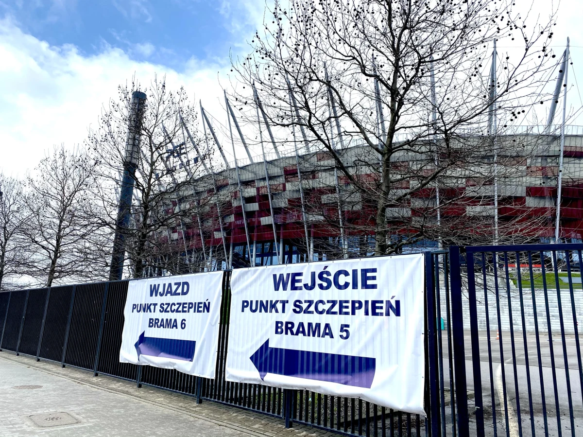 W Dzienniku Ustaw opublikowano wieczorem rozporządzenie Rady Ministrów, z którego wynika, że w sytuacji ryzyka niewykorzystania szczepionki przeciw Covid-19, może ją otrzymać inna osoba pełnoletnia.