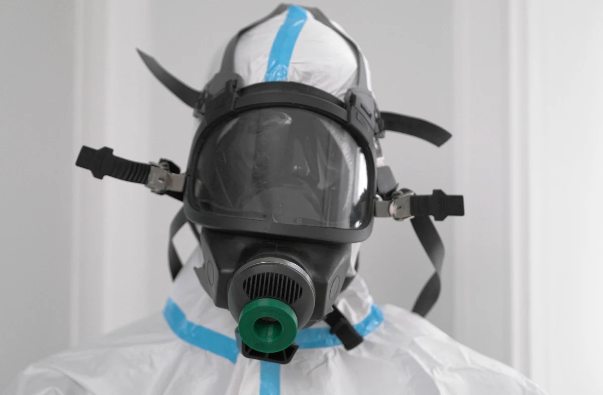 Po długo trwającym lockdownie trzeba zachować bardzo dużą ostrożność; potrzeba bardzo delikatnego otwarcia; potrzeby gospodarki są duże a apetyty ludzkie rozbudzone, ale koronawirusa wciąż jest dużo w przyrodzie - powiedział w środę PAP prezes Warszawskich Lekarzy Rodzinnych dr Michał Sutkowski.