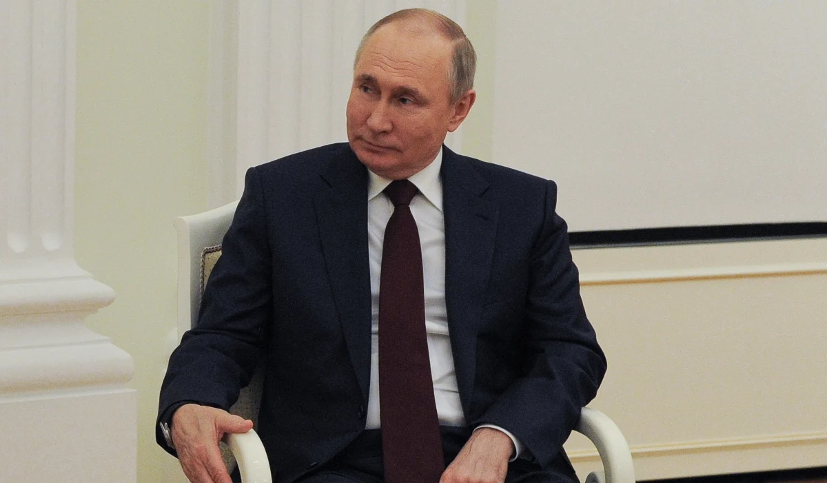 ​Prezydent Rosji Władimir Putin powiedział, że jest gotowy na przyjęcie w Moskwie ukraińskiego prezydenta Wołodymyra Zełenskiego. Wcześniej Zełenski apelował o spotkanie w Donbasie, gdzie obecnie toczy się wojna.