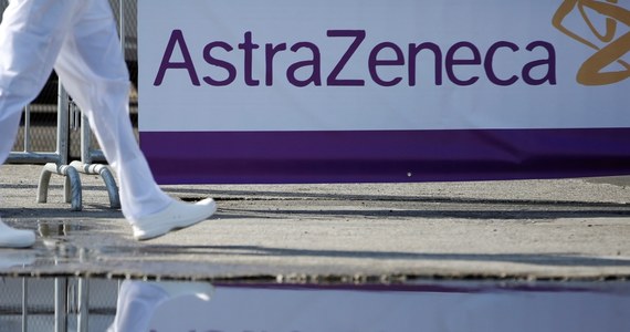 Korzyści ze stosowania preparatu Vaxzevria (AstraZeneca) przewyższają ryzyko u osób dorosłych we wszystkich grupach wiekowych; po szczepieniu występowały bardzo rzadkie przypadki zakrzepów krwi z małą liczbą płytek krwi - poinformowała w piątek Europejska Agencja Leków (EMA) po przeprowadzaniu kolejnych analiz.
