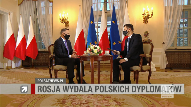 Odpowiadając na pytanie redaktora naczelnego Interii Piotra Witwickiego o to, czy Andrzej Duda wspiera Czechy w związku z napiętą sytuacją na linii Praga-Moskwa, prezydent przypomniał, że Czesi są sojusznikami Polski w ramach NATO.
- Reakcja Czech jest zrozumiała. Żadne szanujące się państwo nie może zgodzić się na to, że obce służby będą hasały po kraju i dokonywały aktów, które trudno uznać za działania inne niż terrorystyczne. Pamiętajmy, że Rosja w 2008 roku zaatakowała Gruzję, w 2014 roku zaatakowała Ukrainę. 
