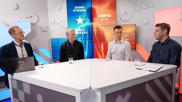 Dziennikarze Interii, Michał Białoński, Piotr Jawor i Wojciech Górski, dyskutowali o bieżących sprawach związanych z Wisłą Kraków. Co mówili po derbowym starciu Wisły z Cracovią? Gościem specjalnym był Franciszek Smuda.