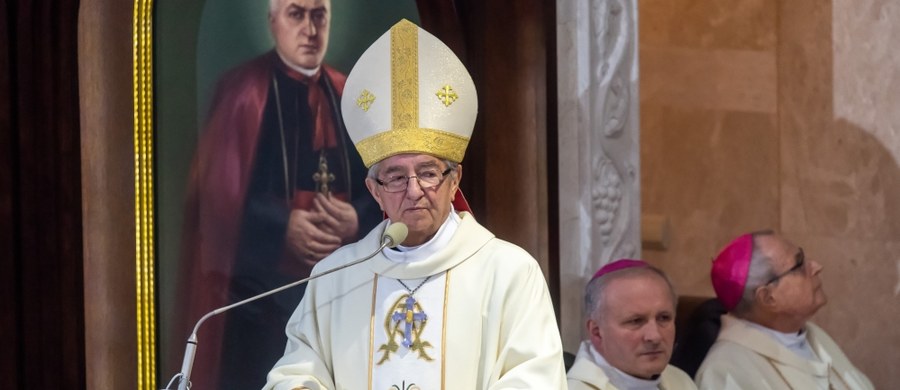 Arcybiskup Sławoj Leszek Głódź stracił honorowe obywatelstwo Białegostoku. Taka decyzja radnych to konsekwencja kary nałożonej przez Stolicę Apostolską na hierarchę. 