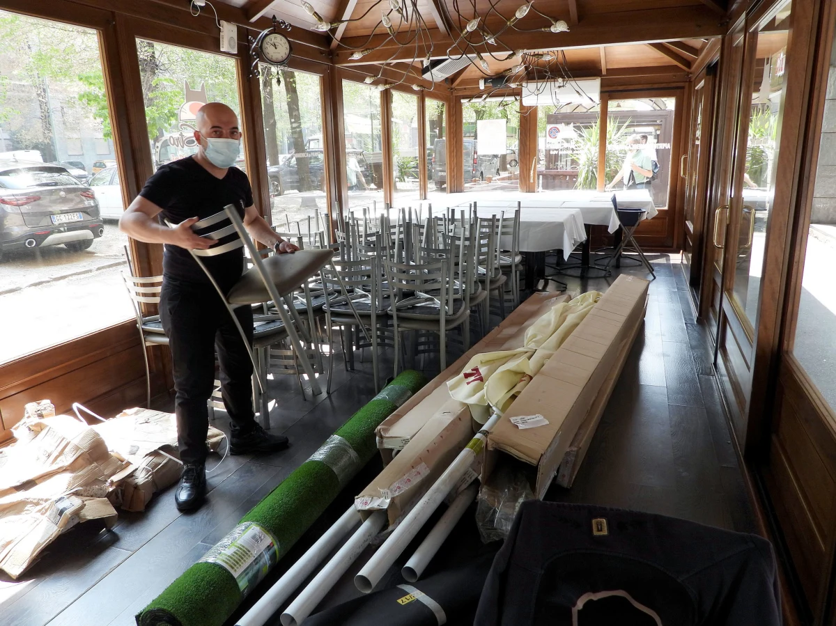 Nie należy się od 4 maja spodziewać wielkiego luzowania obostrzeń epidemicznych - powiedziała PAP prof. Magdalena Marczyńska z Rady Medycznej po spotkaniu tego gremium. Dodała, że rząd najprawdopodobniej odejdzie od regionalizacji. Rada kładła nacisk na akcję szczepień.