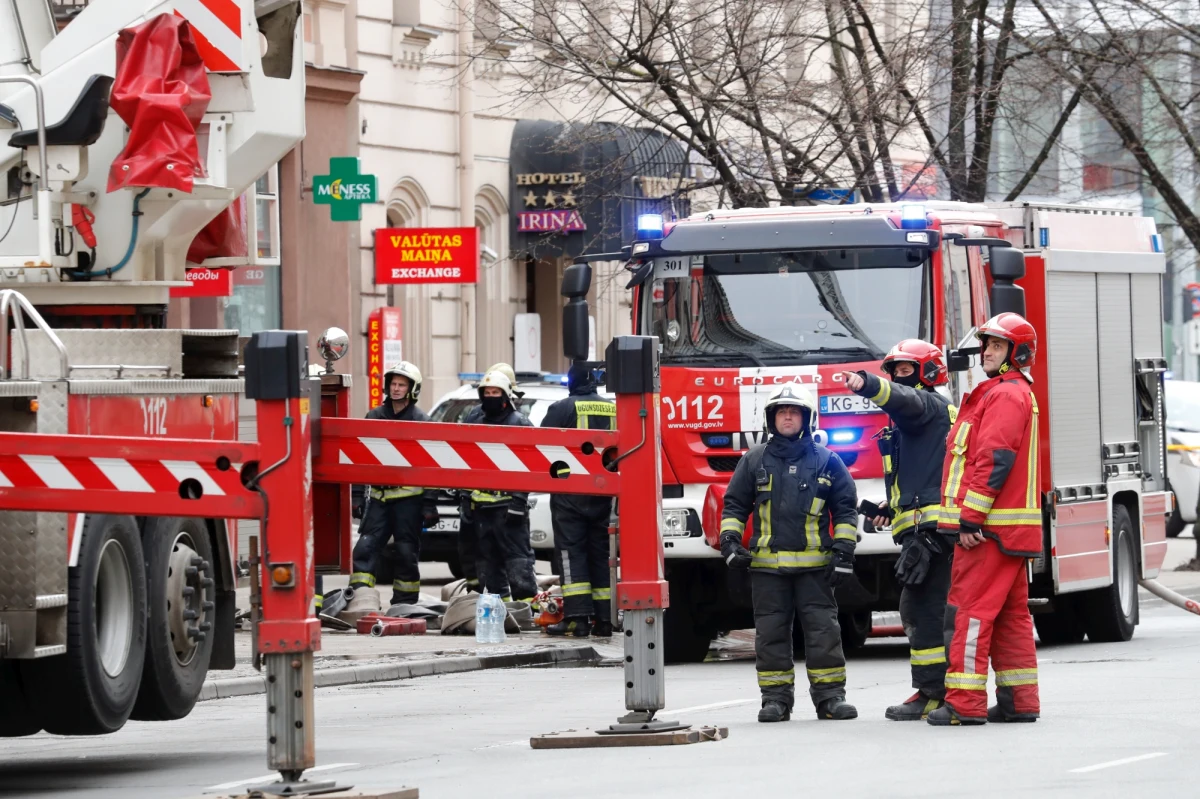 Do tragicznego w skutkach pożaru doszło w hostelu, działającym nielegalnie w centrum Rygi na Łotwie. Zginęło 8 osób, kilka kolejnych zostało rannych. 