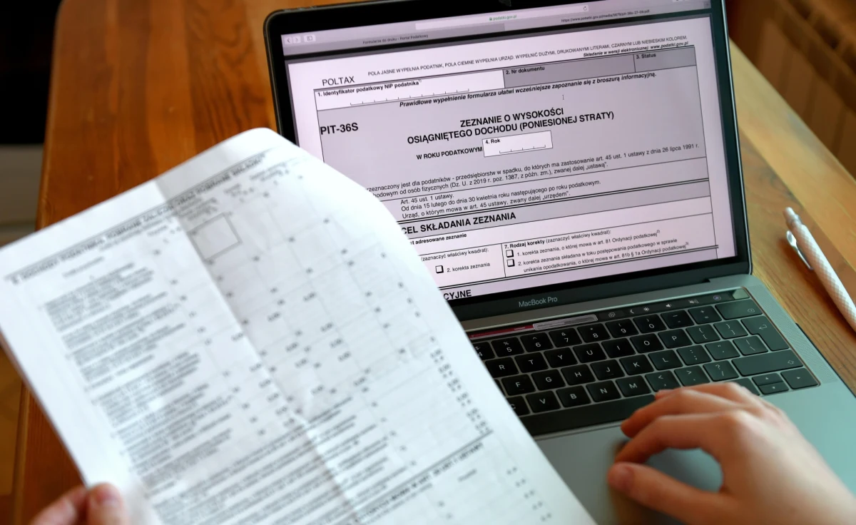 Piątek, 30 kwietnia jest ostatnim dniem na złożenie deklaracji PIT za zeszły rok. Resort finansów nie planuje wydłużenia tego terminu, jak zrobił w zeszłym roku.