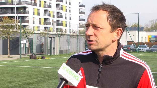 Żeby Legia mogła liczyć się w walce o Ligę Mistrzów lub Ligę Europy potrzebuje nowych wartościowych piłkarz na niemal każdą pozycję - mówi w rozmowie z Interią były pomocnik Legii Warszawa, trener Drukarza Warszawa Tomasz Sokołowski.