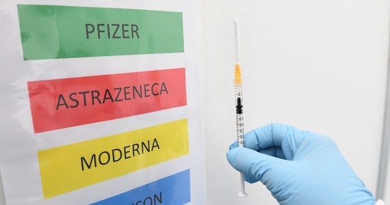 Światowa Organizacja Zdrowia (WHO) umieściła w piątek szczepionkę Moderny na liście dopuszczonych do stosowania w nadzwyczajnej sytuacji spowodowanej pandemią Covid-19. To piąta szczepionka, która uzyskała oficjalną aprobatę WHO.