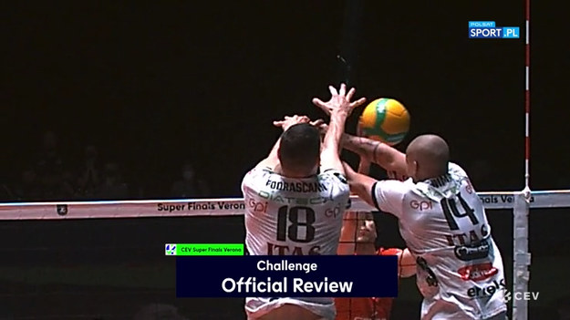 Wielkie zamieszanie w pierwszym secie finału Ligi Mistrzów! Komentujący spotkanie Grupa Azoty ZAKSA Kędzierzyn-Koźle - Itas Trentino Łukasz Kadziewicz nie mógł uwierzyć, że sędzia przyznał punkt Włochom.