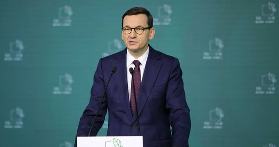 Premier Mateusz Morawiecki zaapelował we francuskim kwartalniku "Politique internationale" o demokratyzację Białorusi i Rosji, zaprzestanie projektu NS2 i utrzymanie chrześcijańskich wartości. Szef rządu RP wypowiedział się też w kwestii mediów podkreślając, że "wolność słowa jest solą demokracji, dlatego należy jej bronić".