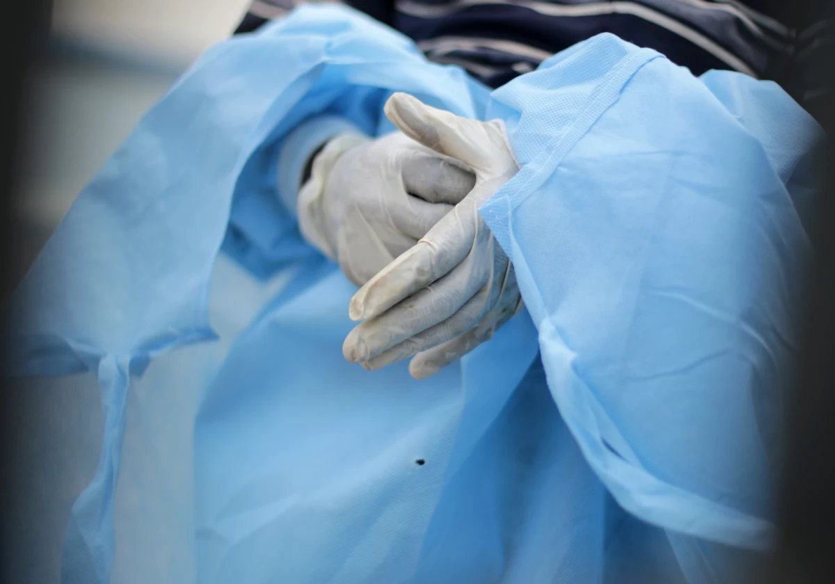 Ministerstwo Zdrowia informuje o 4 612 nowych przypadkach zakażenia koronawirusem. Ostatniej doby zmarło 144 chorych na Covid-19. Bilans epidemii koronawirusa w Polsce to 2 803 233 zakażonych. Nie żyje 68 068 spośród nich.