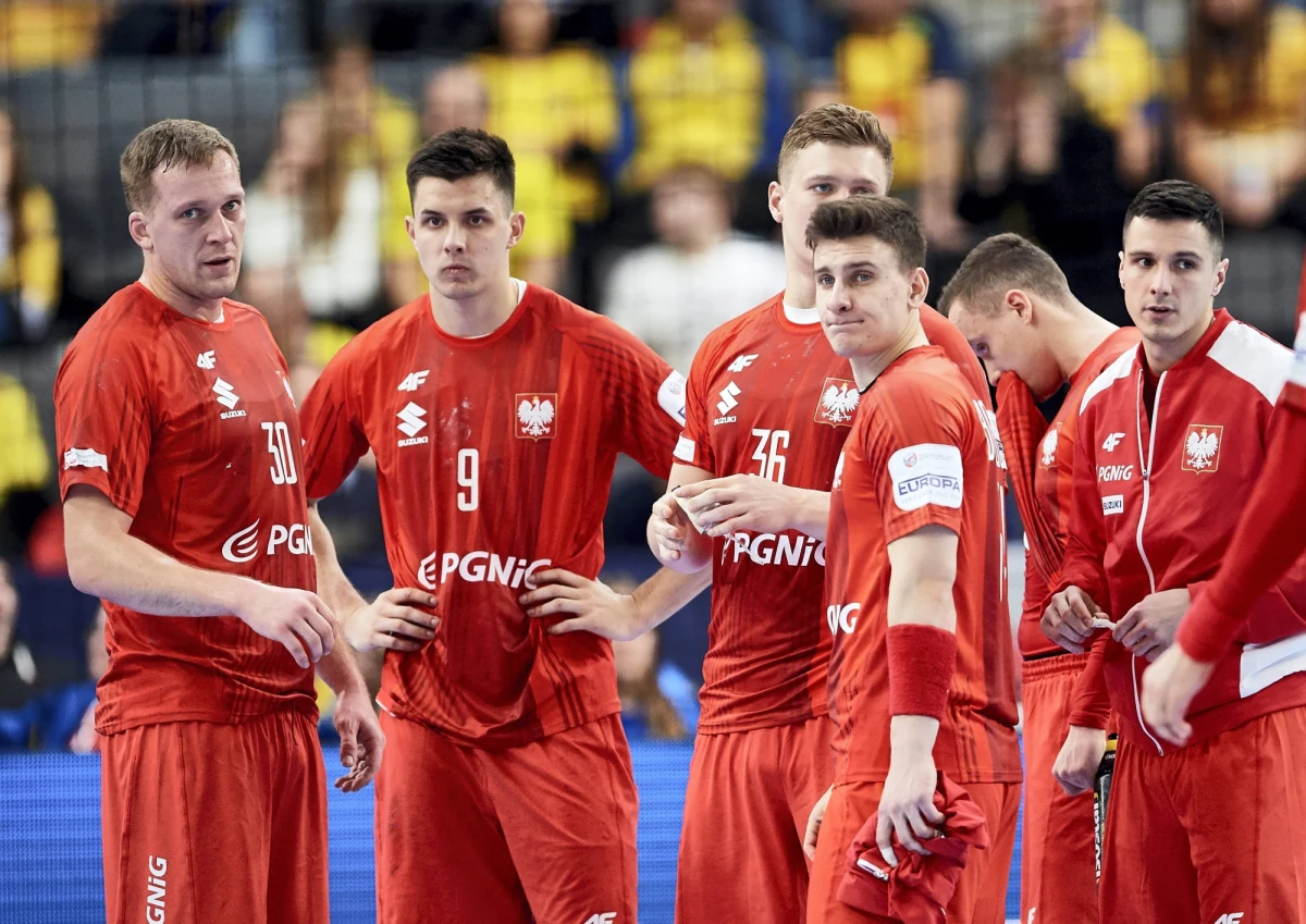 Polska – mimo niedzielnej porażki z Holandią - awansowała do mistrzostw Europy 2022 piłkarzy ręcznych. Nasi szczypiorniści przegrali w Almere z Holandią 30:32 (16:17) w meczu grupy 5. eliminacji. 