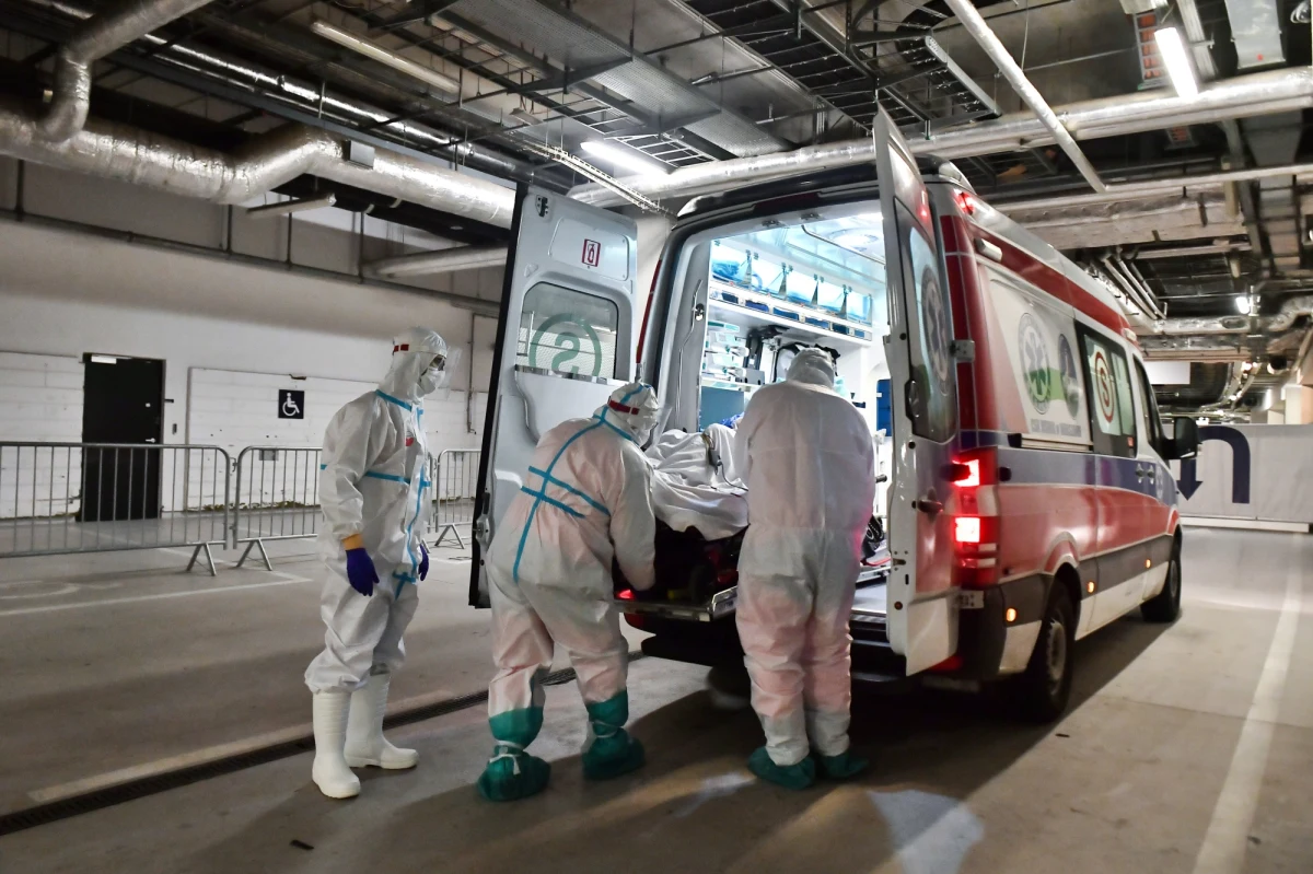 W ciągu ostatniej doby w Polsce odnotowano 2 525 nowych przypadków zakażenia koronawirusem. Zmarło 37 pacjentów z Covid-19.