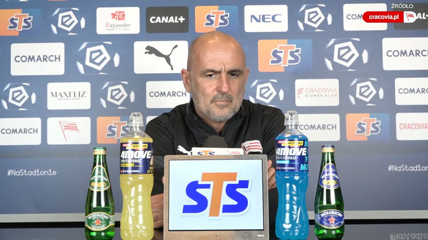 - Ten sezon jest tak komiczny, że nawet dziś nasz masażysta złamał obojczyk. Już sam nie wiem, czy się śmiać, czy płakać - mówił na konferencji po meczu z Górnikiem Zabrze Michał Probierz, trener Cracovii.
Źródło: MKS Cracovia