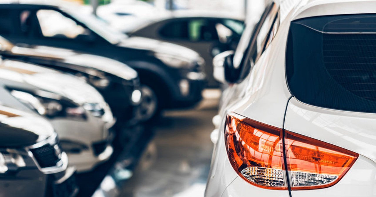 To koniec ery własnych aut? Polacy wolą oddać i wziąć nowe