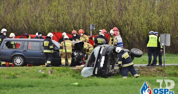 W wieku 26 lat w wypadku samochodowym zginęła druhna z Ochotniczej Straży Pożarnej w Michałowicach. Kobieta była w zaawansowanej ciąży. 
Do tragedii doszło w niedzielę przed południem na drodze krajowej nr 41, pomiędzy miejscowościami Rudziczka i Niemysłowice na Opolszczyźnie.