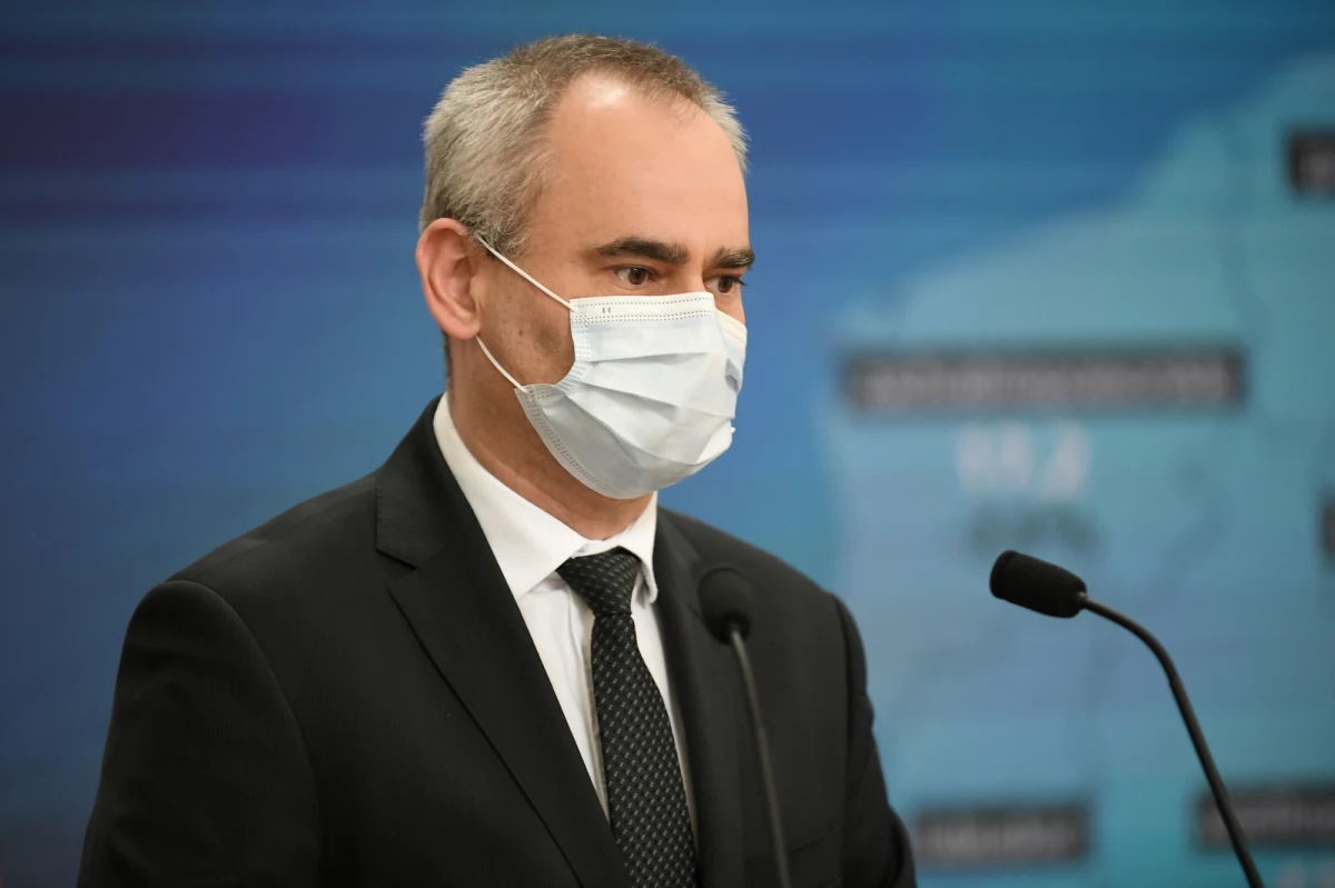 Na razie nie ma dowodów naukowych, by indyjski wariant koronawirusa powodował cięższy przebieg choroby. Nie ma też danych, które mogłyby wskazywać, że obecnie podawane w Europie szczepionki są wobec niego mniej skuteczne - powiedział we wtorek z-ca dyrektora NIZP-PZH prof. Rafał Gierczyński.