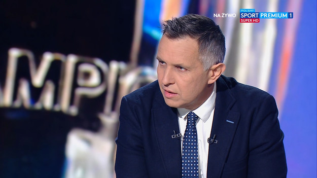 Podczas trwającego studia przedmeczowego Ligi Mistrzów dziennikarz i komentator sportowy Roma Kołtoń komentuję nadchodzące spotkanie Manchester City - PSG.