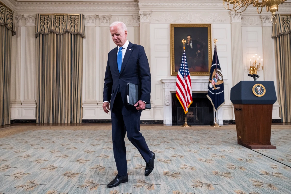 Prezydenci USA i Rosji, Joe Biden i Władimir Putin, dążą do spotkania w czerwcu - pisze dziennik "Washington Post". Do spotkania przywódców Rosji i USA ma dojść po rozmowach amerykańskiego przywódcy z sojusznikami z NATO.