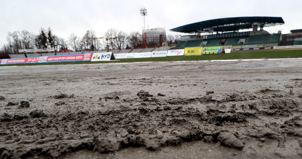 Przypomina kartoflisko, nieoczekiwane problemy faworyta. Kibice zobaczyli i są przerażeni