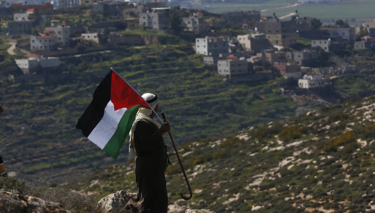 Władze Francji, Niemiec, Włoch, Hiszpanii i Wielkiej Brytania wydały w czwartek wspólne oświadczenie, w którym wezwały rząd Izraela do wstrzymania budowy osiedli żydowskich na terytoriach palestyńskich na Zachodnim Brzegu Jordanu.