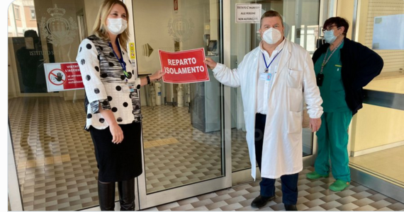 W szpitalu w San Marino zamknięto oddział dla chorych na Covid-19. Do domu wypisany został ostatni pacjent, który tam przebywał - podał miejscowy dziennik "Libertas". Miesiąc temu przebywało w placówce 40 chorych, a na intensywnej terapii nie było wolnego miejsca.
