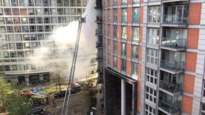 Pożar wieżowca w Londynie. Z ogniem walczyło ponad stu strażaków