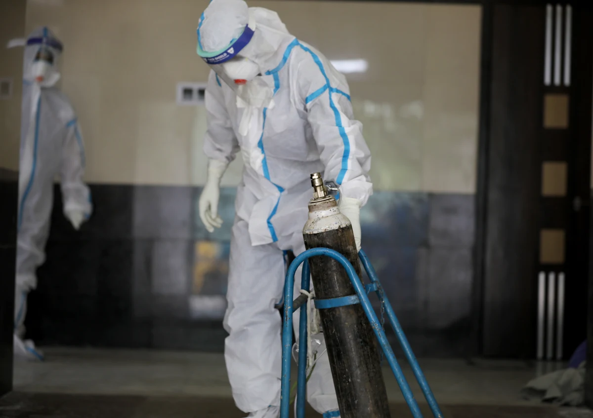 Europejska Agencja Leków (EMA) rozpoczęła przyspieszoną ocenę (rolling review) leku opartego na przeciwciałach klonalnych firm GlaxoSmithKline i Vir Biotechnology. Badania laboratoryjne sugerują, że środek działa przeciwko wszystkim groźnym wariantom koronawirusa.