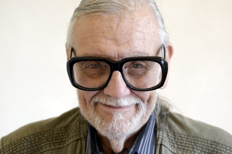 George A. Romero zrewolucjonizował kino grozy skromnym, czarno-białym filmem, który miał swoją premierę w 1968 roku. Nosił on tytuł "Noc żywych trupów", a pokazane w nim zombie były przerażające jak nigdy wcześniej w żadnym filmie. Pięć lat później reżyser zrealizował film zatytułowany "The Amusement Park" ("Park rozrywki"), który nie został pokazany widzom, a do niedawna był uznawany za zaginiony. Odnalazł się jednak i niedługo będzie miał premierę.