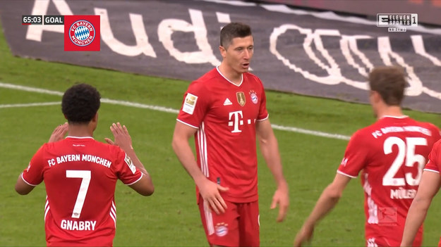 Robert Lewandowski jest o krok od pobicia rekordu Gerda Muellera. W meczu 32. kolejki Bundesligi, przeciwko Borussii Moenchengladbach, Polak skompletował hat-tricka, a jego Bayern Monachium wygrał 6-0. "Lewy" ma już na koncie 39. ligowych goli w tym sezonie. Oto trzeci gol "Lewego" z tego spotkania.

