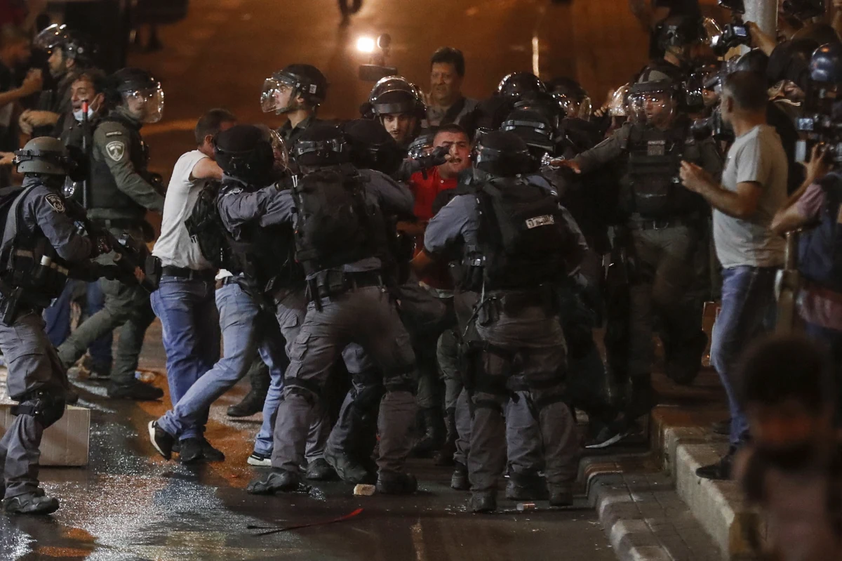 Sekretarz generalny ONZ Antonio Guterres wyraził przekonanie, że Izrael "musi wykazywać maksymalną powściągliwość i szanować prawo do wolności i pokojowych zgromadzeń" - powiedział w niedzielę rzecznik ONZ.