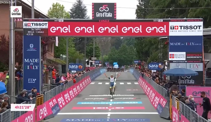 Giro d'Italia. Van der Hoorn zwycięstwą drugiego etapu. Wideo
