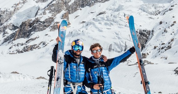 Andrzej Bargiel wraz z Jędrkiem Baranowskim zdobyli szczyt Laila Peak (6096 m n.p.m.) położony w Dolinie Hushe w Karakorum i wspólnie zjechali z niego na nartach. To pierwsi Polacy, którzy stanęli na uznawanym za jeden z najpiękniejszych wierzchołków w Karakorum. 