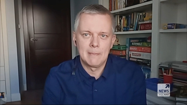 - Sejm i senat to najwyższe organy władzy ustawodawczej w Polsce, i przy całym szacunku do innych instytucji, mogą dyskutować o czym chcą. Nie należy narzucać ani sejmowi, ani senatowi tego kiedy, co i jak. Trzeba szanować konstytucję, trzeba szanować procedury - podkreślił Tomasz Siemoniak pytany o sposób procedowania Funduszu Odbudowy w senacie.