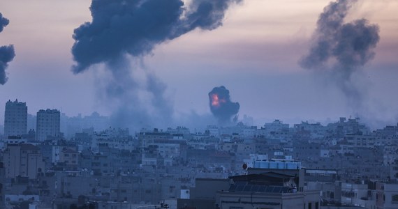 Podczas trwającej eskalacji przemocy w Strefie Gazy i na Zachodnim Brzegu może dochodzić do zbrodni wojennych - ogłosiła prokurator generalna Międzynarodowego Trybunały Karnego Fatou Bensouda. Zaapelowała też o zaprzestanie przemocy.