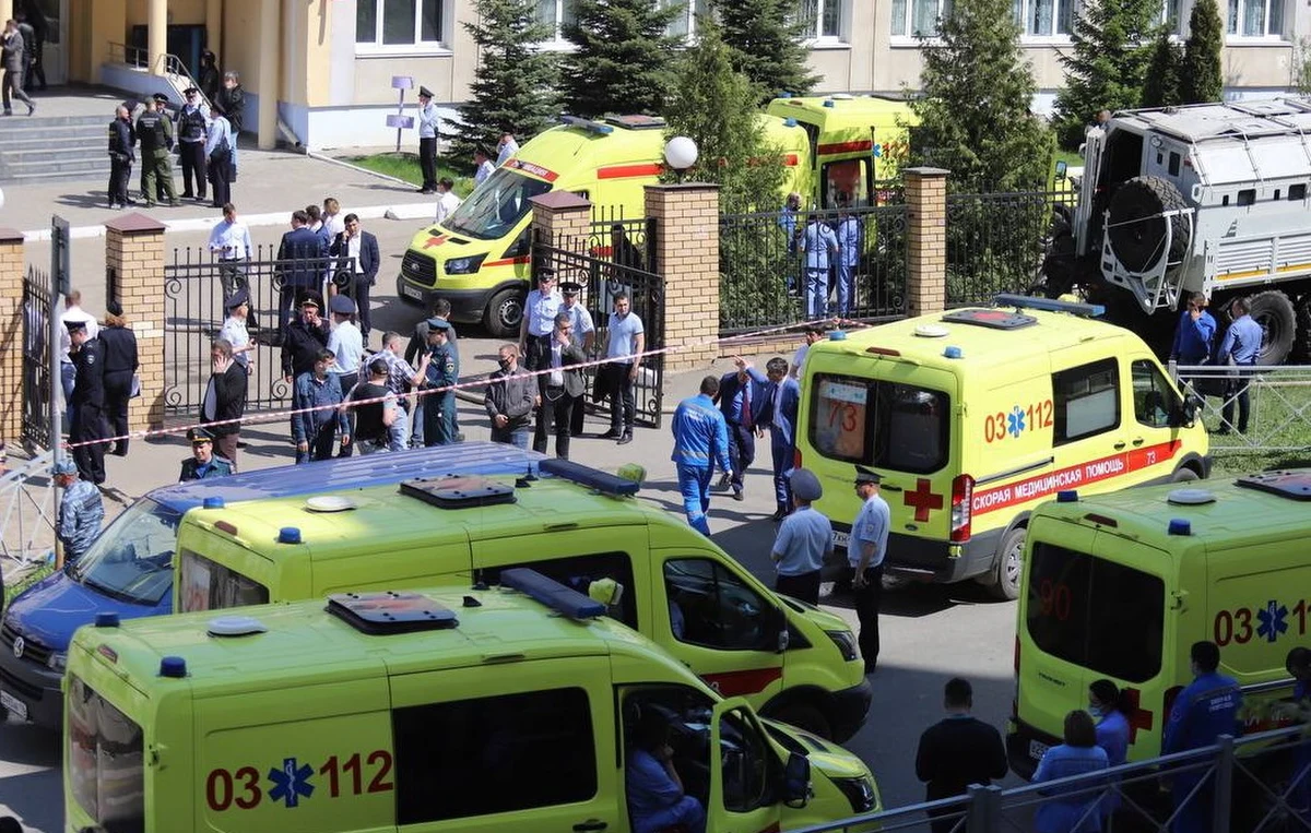 19-letni Ilnaz Galawijew, który otworzył ogień w szkole w Kazaniu w Rosji, zabijając dziewięć osób, przyznał się do winy w sądzie. Ten w środę zdecydował o umieszczeniu go w areszcie. Według Komitetu Śledczego u 19-latka zdiagnozowano chorobę mózgowia.