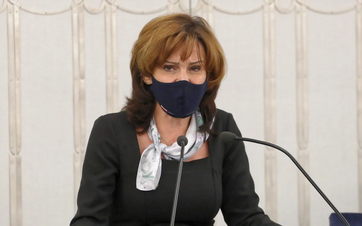 ​Lewica nie akceptuje żadnych form przemocy; są to zachowania sprzeczne z naszymi wartościami -  podkreślono w oświadczeniu ugrupowania zamieszczonym na Facebooku. Zapowiedziano spotkanie wicemarszałek Senatu Gabrieli Morawskiej Staneckiej oraz wicemarszałka Sejmu Włodzimierza Czarzastego.