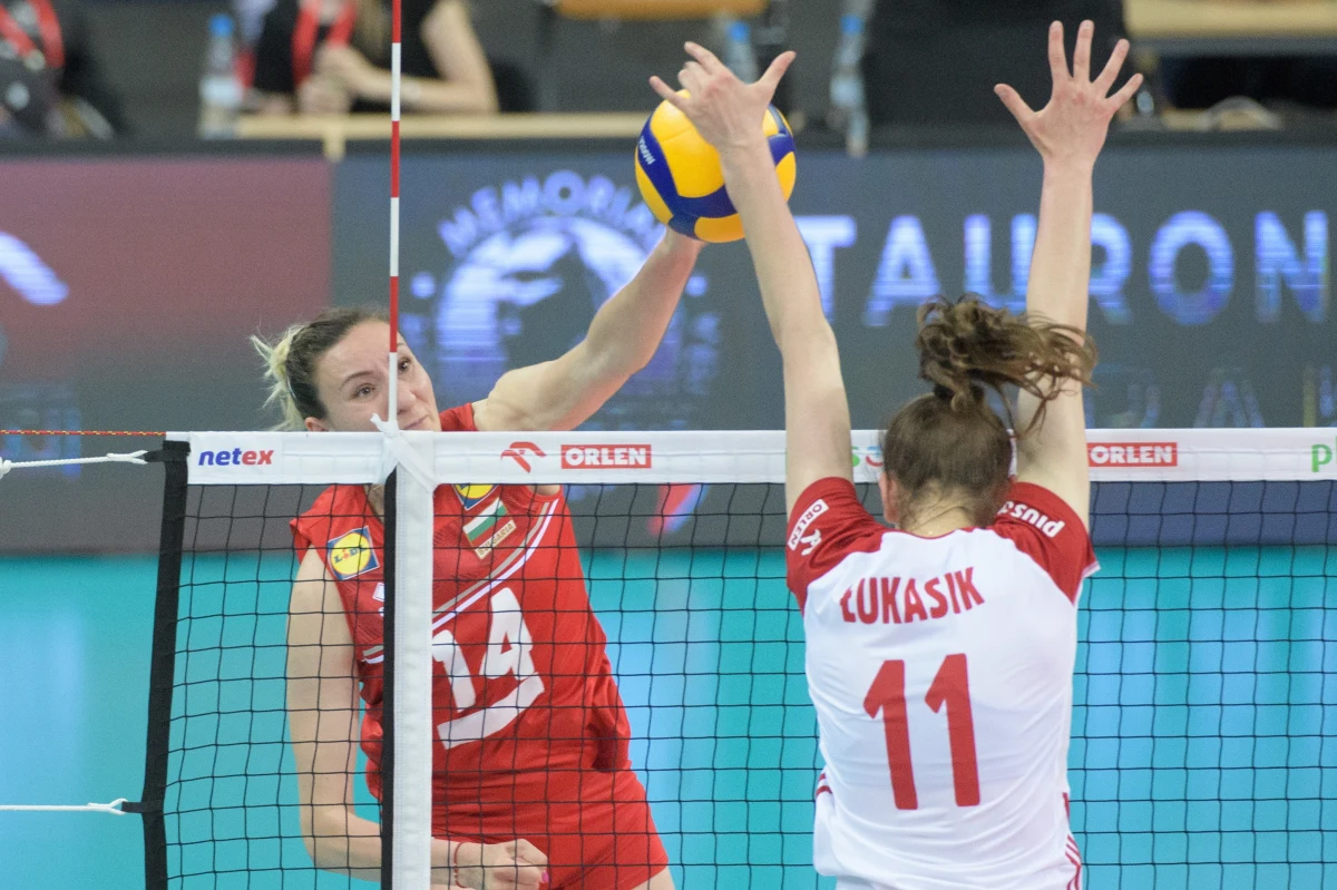 Polskie siatkarki pokonały w Łodzi Bułgarki 3:1 (25:22, 28:30, 25:19, 25:22) w meczu towarzyskim. W niedzielę oba zespoły zmierzą się ponownie i dla drużyny Jacka Nawrockiego będzie to ostatni sprawdzian przed rozgrywkami Ligi Narodów.