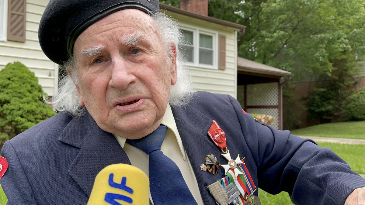 Owacje na stojąco dla polskiego bohatera. W przededniu kolejnej rocznicy bitwy pod Monte Cassino Radio RMF FM wraz z Polonią z kilku amerykańskich stanów uhonorowało pułkownika Romualda Lipińskiego, który mieszka w pobliżu stolicy USA. Polacy pojawili się przed jego domem z naszym amerykańskim korespondentem Pawłem Żuchowskim. 