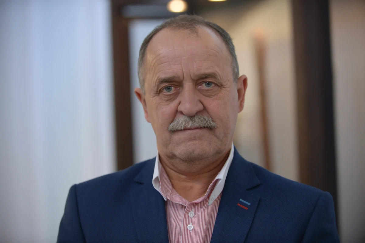 Mandat poselski po zmarłym w niedzielę pośle PiS Jerzym Wilku z Elbląga obejmie rolnik spod Bartoszyc Adam Ołdakowski. 