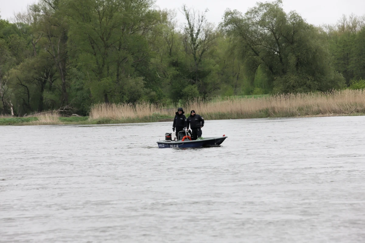 Śledczy znają już wyniki sekcji zwłok młodszego z chłopców, których ciała wyłowiono z Odry na wysokości Ledna i Krosna Odrzańskiego w Lubuskiem. 13- i 15-latek zaginęli tydzień temu.