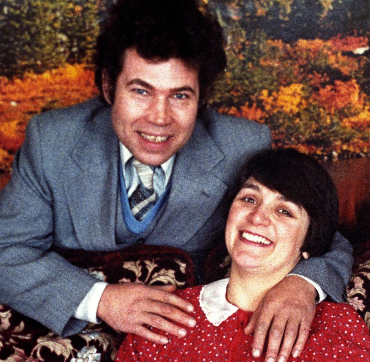 W Wielkiej Brytanii znów jest głośno o sprawie Freda i Rosemary Westów, seryjnych morderców, którzy niechlubnie zapisali się na kartach historii. Wszystko za sprawą ekipy telewizyjnej, która kręci o nich film. 